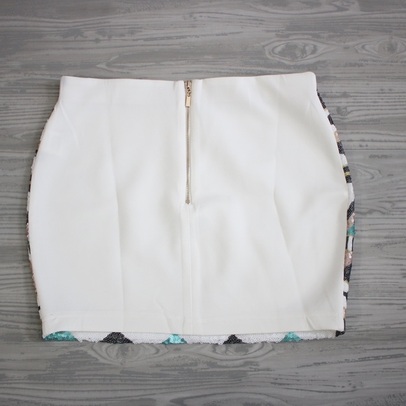 Multicolor Geometric Sequin Bodycon Skirt - Picture 3 of 6